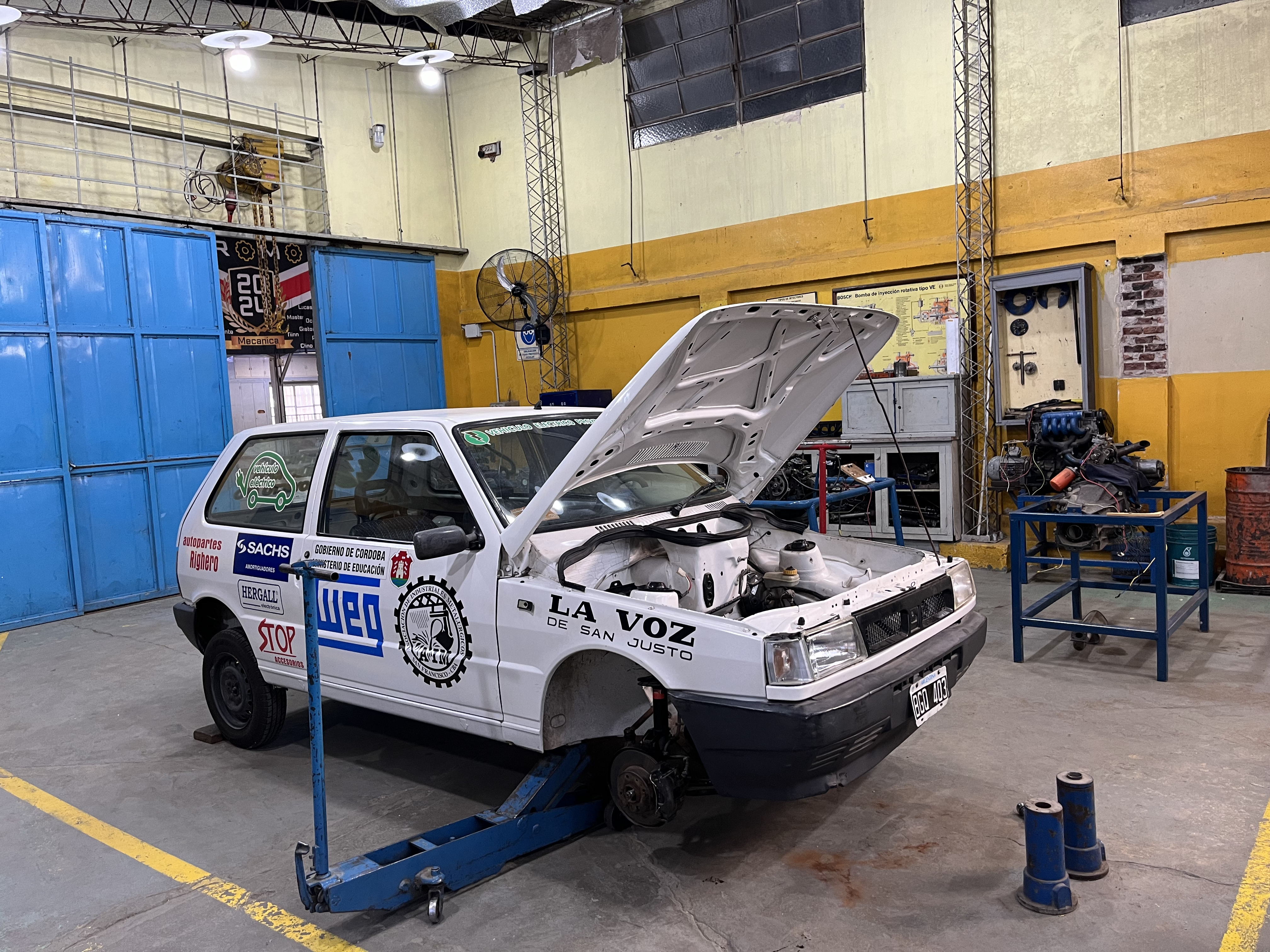 Equipamiento automotriz