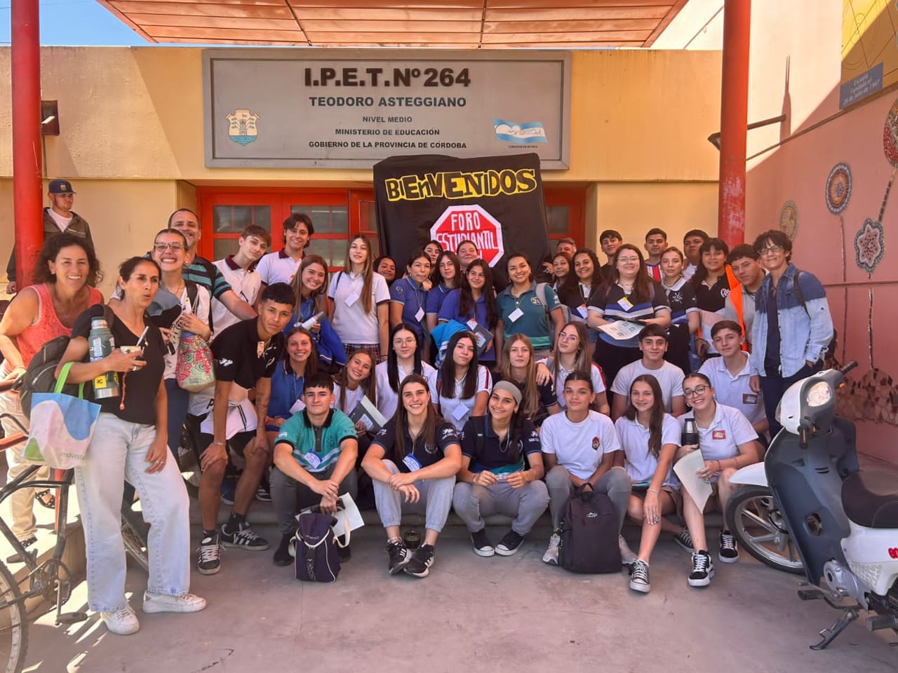 Gabinetes y Oficinas IPET 50