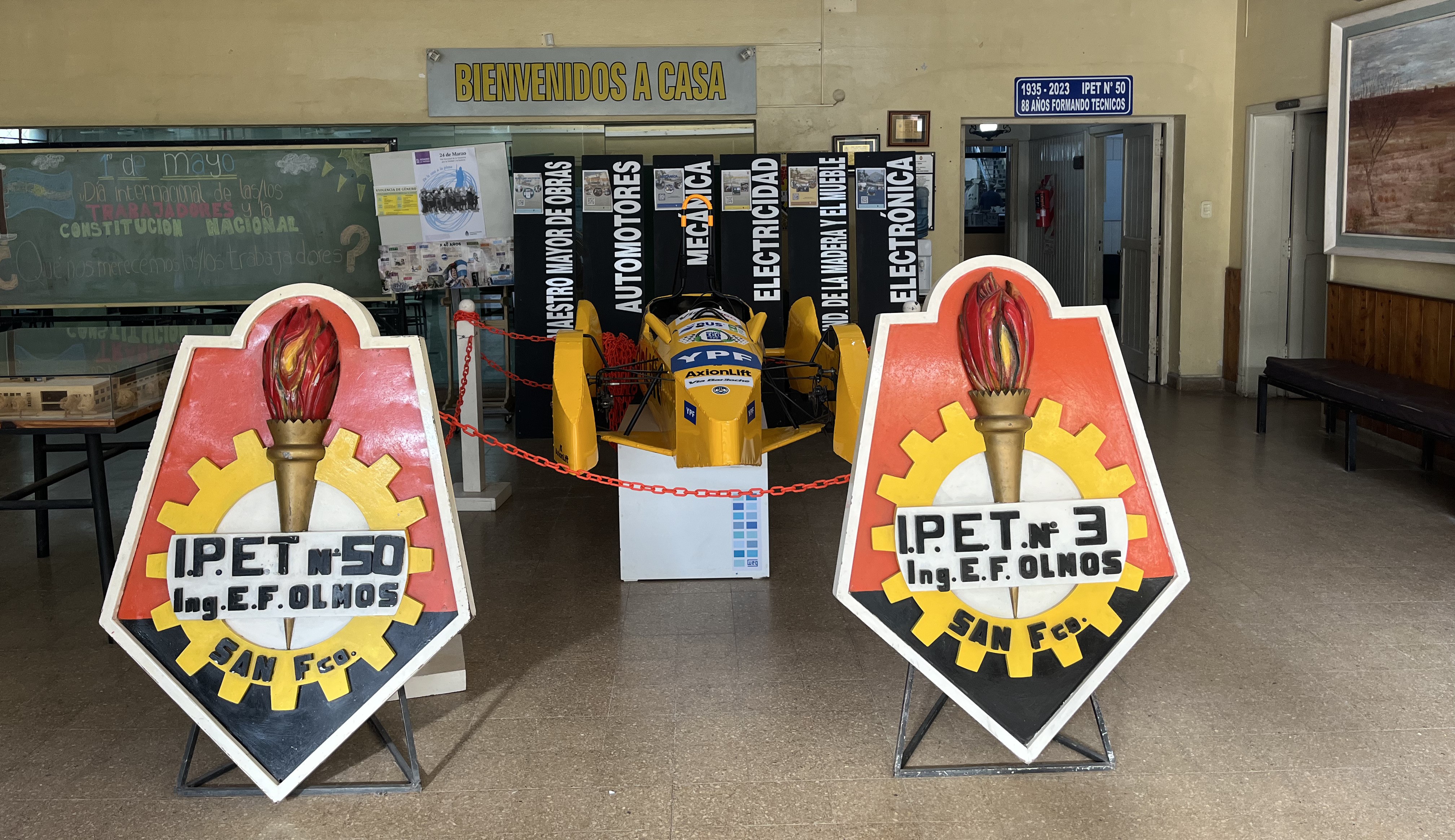 Gabinetes y Oficinas IPET 50